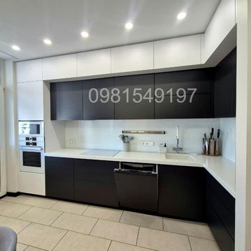 Бориса Гмирі вул., 6
