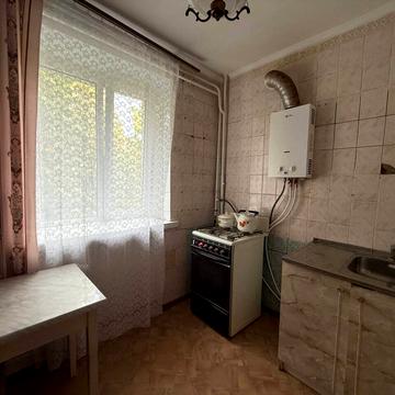 Іллінська вул. (Червоногвардійська), 40