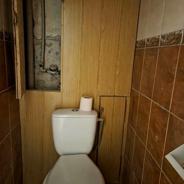Ярослава Мудрого вул. (Петровського), 6-8