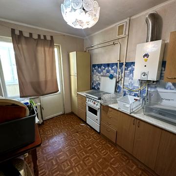 Героїв України просп. (Героїв Сталінграду), 20-В