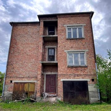 Загородна вул., 43а