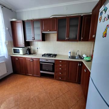 Князя Святослава пл., 5