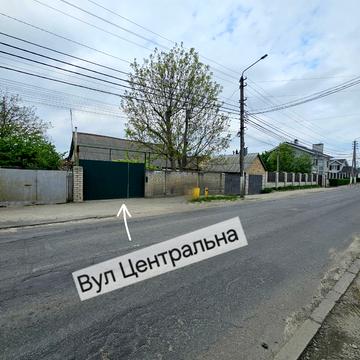 Центральна вул., 6