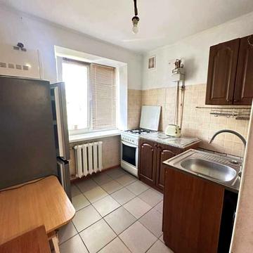 Михайла Грушевського вул., 7
