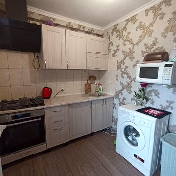 Академіка Заболотного вул., 20