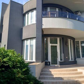 Костанді вул., 3