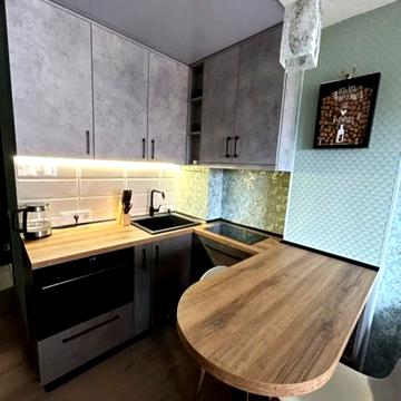 Олександра Орлова вул. (Матросова), 24