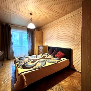 Ентузіастів вул., 7/3