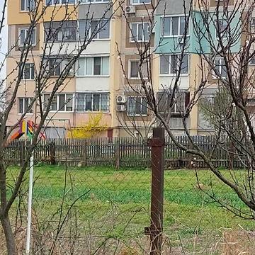 Покровська, 1б