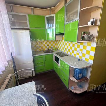 Луї Пастера вул., 324