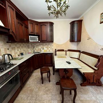 Червоної Калини просп., 64
