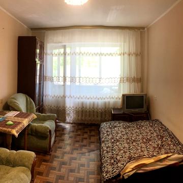 Академіка Корольова вул., 86