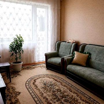 Червоної Калини просп. (Володимира Маяковського), 18