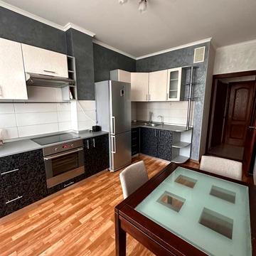 Владислава Бувалкіна вул. (Бочарова Генерала), 69