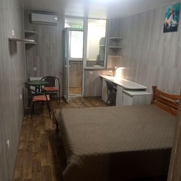 Магістральна вул., 33