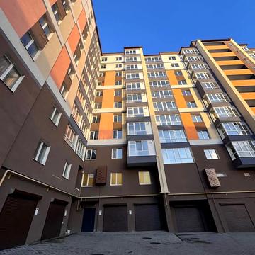 Степана Бандери вул., 40/2Б