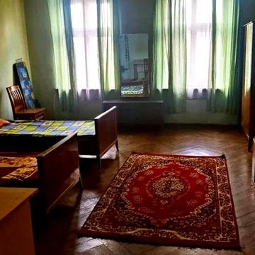 Володимира Винниченка вул. (), 10