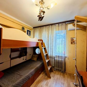 Новодарницька вул., 27