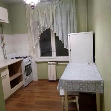Петропавлівська вул., 14