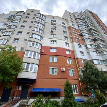 Академіка Ющенка вул., 16