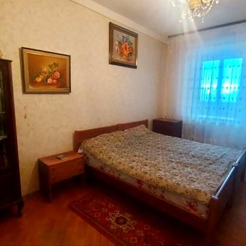 Миропільська вул., 39