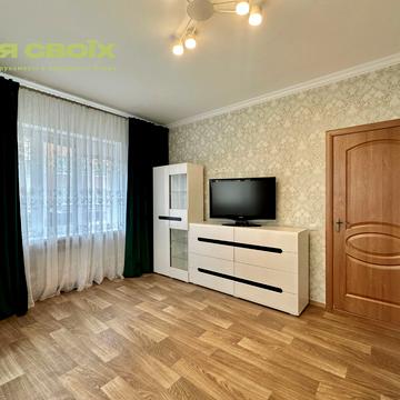 Одеська вул., 32