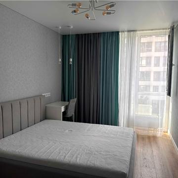 Салютна вул., (Будинок 02301-02303)