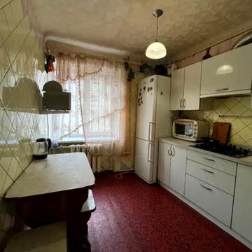 Херсонська вул., 5