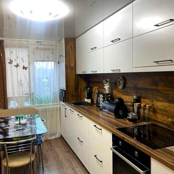 Якима Погрібняка, 68/8