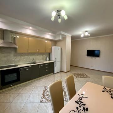 Патріарха Мстислава Скрипника вул., 40