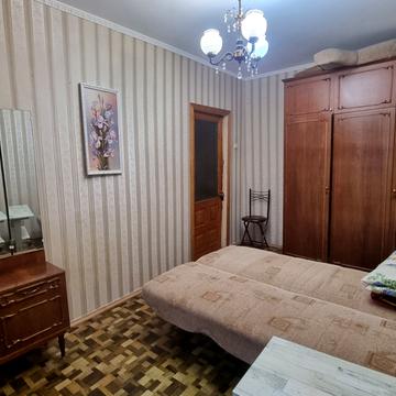 Середньофонтанська вул., 30