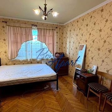 Захарівська вул., 1