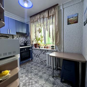 Йорданська вул. (Лайоша Гавро), 22