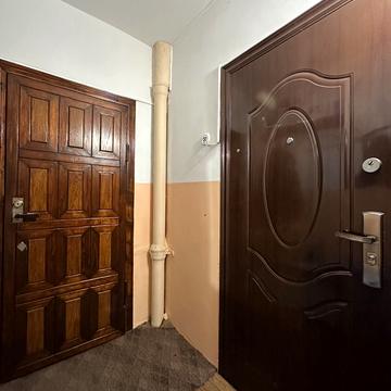 Академіка Заболотного вул., 32