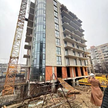 Михайла Грушевського вул., (Будинок 2)