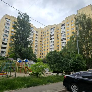 Драгоманова вул., 12-А