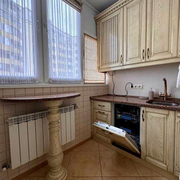 Ольги Кисілевської вул., 10