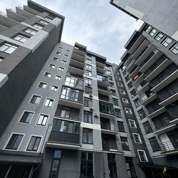 Богдана Хмельницького вул., 73-Б