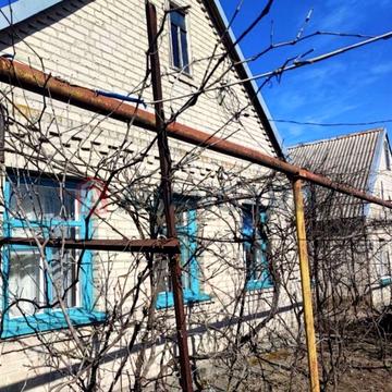 Автодорожна вул., 136