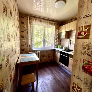 Героїв Крут вул. (Валентини Терешкової), 32
