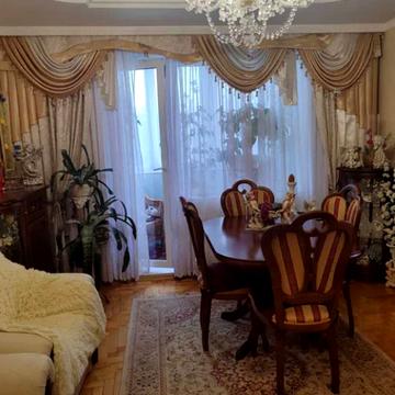 Братів Бойчуків вул., 5