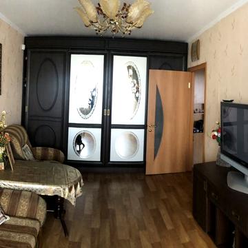 Академіка Корольова вул., 42