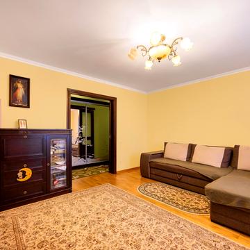 Тараса Шевченка вул., 33