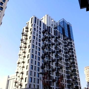 Василя Тютюнника вул. (Анрі Барбюса), (Будинок 3)
