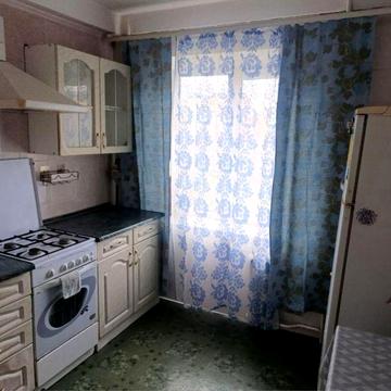 Березняківська вул., 12
