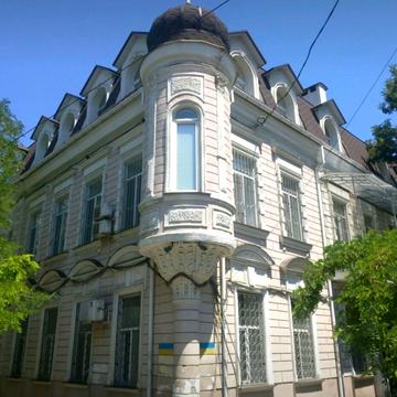 Мала Арнаутська вул., 8