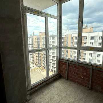 Співдружності вул., 7