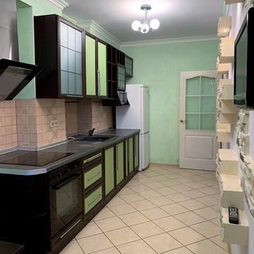 Кадетський Гай вул., 6