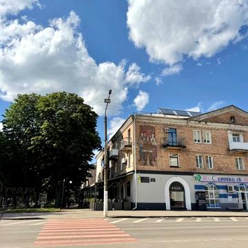 Шевченка бульв., 8