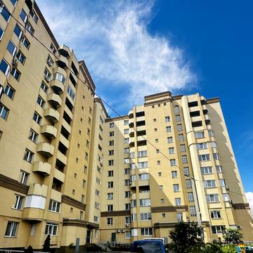 Віктора Йови вул., 1